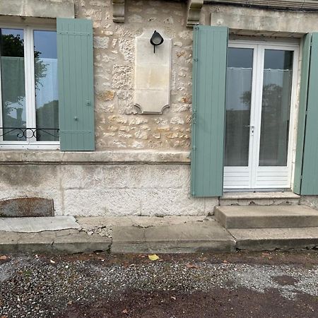 Appartamento T2 Renove Proche Des Arenes Saintes Esterno foto